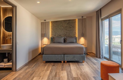 Khalandrion Hotel | Wellnest Hotel