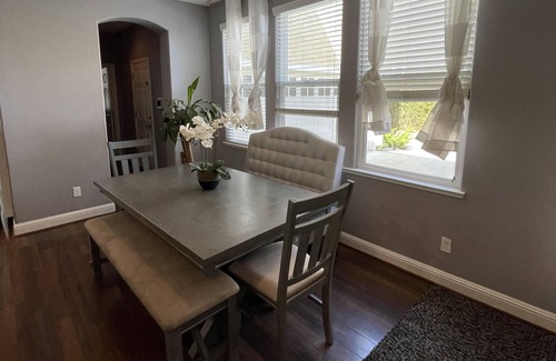 Gilroy House | West Gilroy Foothills