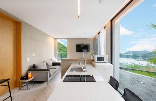 Sanyang-eup House | west side