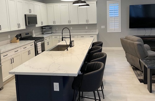 Maricopa County House | West valley nice access to sporting events