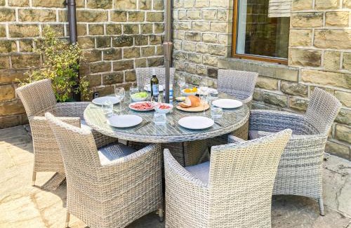 Ingrow House | West View Farm