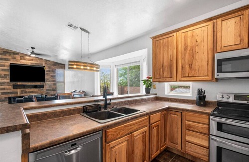 Tucson House | Western Ember Retreat