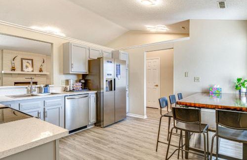 Westfield House | Westfield Home with Furnished Patio 2 Mi to Park St