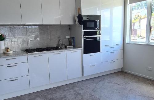 Massey House | Westgate Three and one small room bedrooms house
