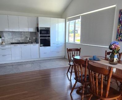 Massey House | Westgate Three and one small room bedrooms house