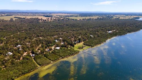 Forge Creek House | Westwind - Waterfront Retreat