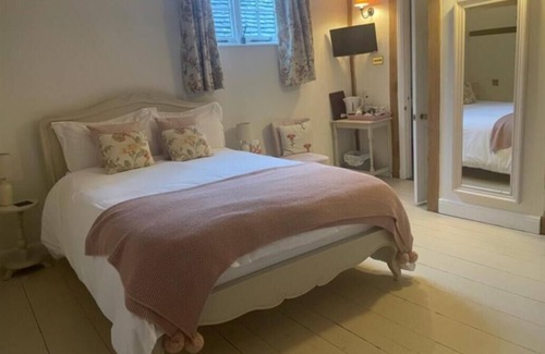 Weston under Wetherley House | Wethele Manor