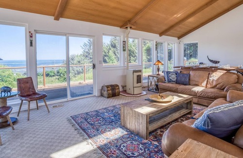 Depoe Bay House | Whale Watch Lookout