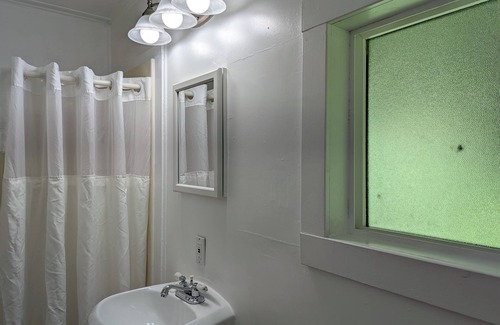 Klamath Cabin | Where the Klamath River Meets the Pacific Ocean in the Heart of the Redwoods