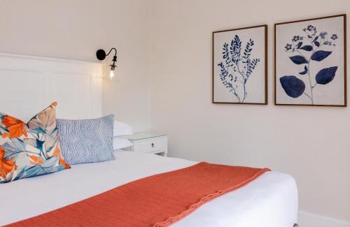George House | Whispering Oaks Guest House