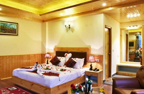 Jagatsukh Hotel | Whistling Pines Resorts and Spa