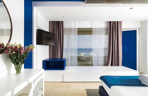 Fontane Bianche Hotel | White Bay Resort