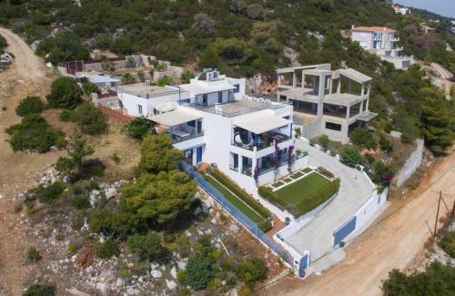 Katakali Villa | White-Blue Luxury Villa 2