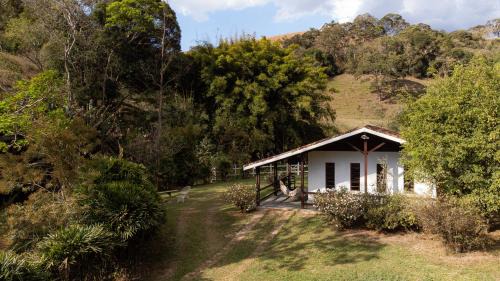 Goncalves House | White cabin - Casa de Campo em Gonçalves - MG