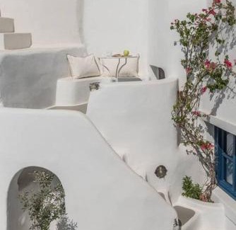 Oia Villa | White Cellar cave houses by Cycladica