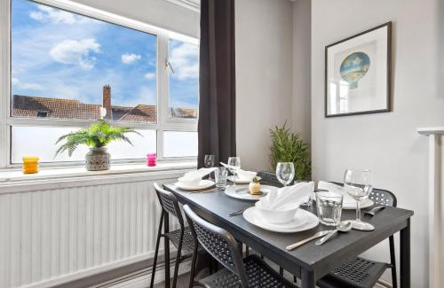 White City Apartment | White City Retreat