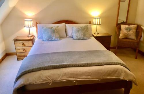 Inverness House | White Cottage B&B