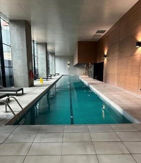Melbourne Central Business District Bed & Breakfast | White Crystal Sea View Residence