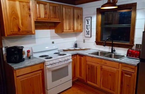 Madison County Cabin | White River Adventure Cabin @ Pig Trail Scenic Hwy near Combs AR. ATV & Hiking