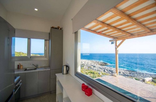 Agia Marina House | WHITE ROCK CAVE VILLA-WHITE ROCK CAVE VILLA