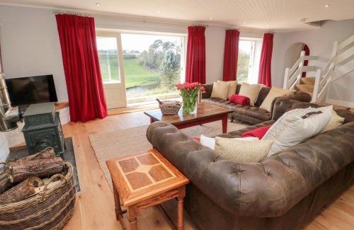 Berwick-upon-Tweed House | Whiteadder Bank