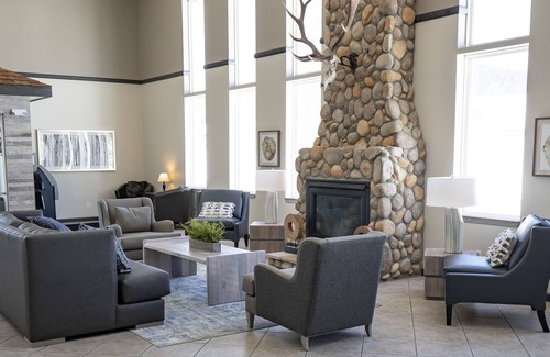 Big Sky Hotel | Whitewater Inn