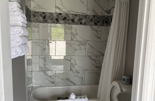 Wiarton Hotel | Wiarton willys inn