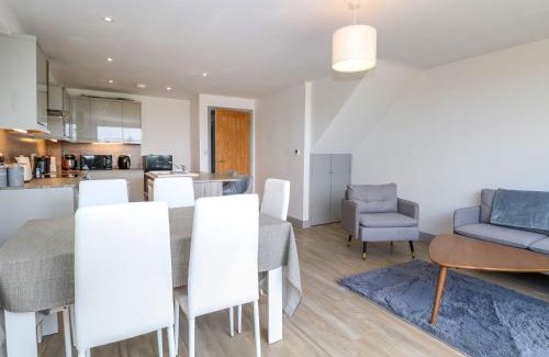 Docking House | Widdington 2 Bernaleen Cottages