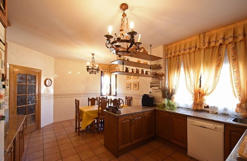 Nava de la Asuncion Ski Chalet | WIDE SPACES IN ALL YOUR STAYS