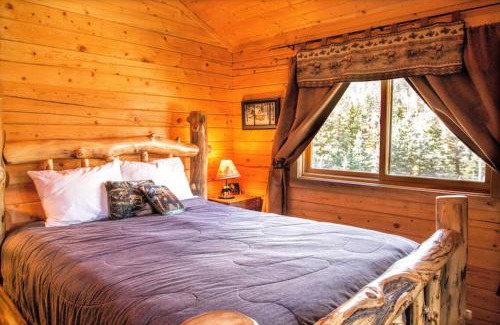 Red River House | Wiggins Cabin In Upper Valley With High Speed Wifi