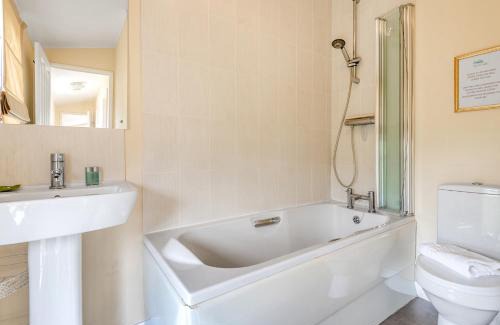 Halfway House Resort | Wigmore Lakes Lodges