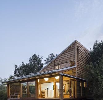 Barrydale House | Wild and off-the-grid with style