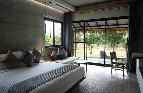 Heggadadevankote Hotel | Wild Origin