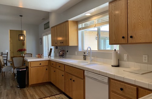 Williams House | Williams Hunt/Fish/Golf/Relax Getaway!