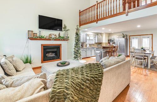 Williamstown House | Williamstown Gem with Private Pool and Hot Tub!