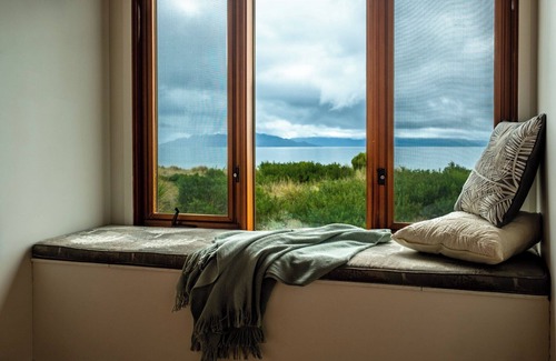 Dolphin Sands House | Willoahs Retreat - Freycinet Holiday Houses