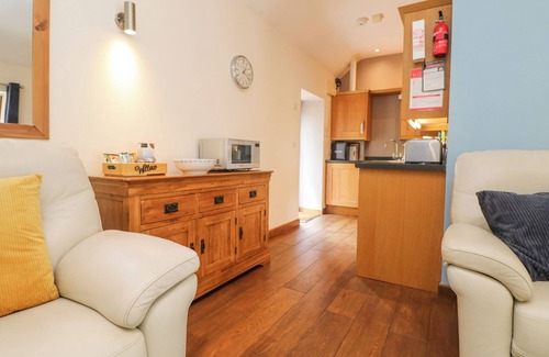 Maenporth Cottage | Willow