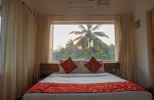 Perumbavoor Hotel | Willow Heights Athirapally