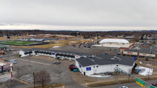 Eau Claire Hotel | Willow Inn Suites