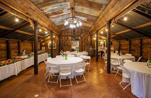 Wilmer House | Wilmer Farm House & Event Venue