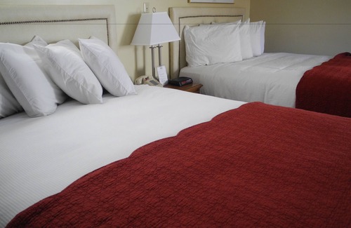 Dryden Hotel | Wilson Lake Inn