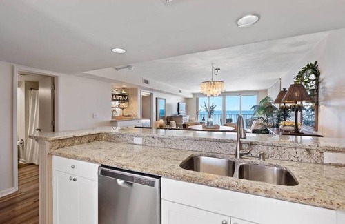 Orange Beach East Condo | Wind Drift