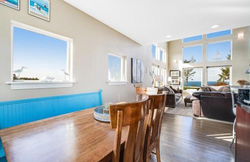 Cloverdale House | Wind 'N Sails