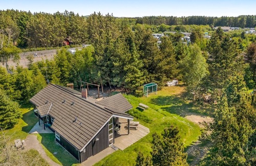 Hirtshals House | "Winder" - 1.3km from the sea by Interhome