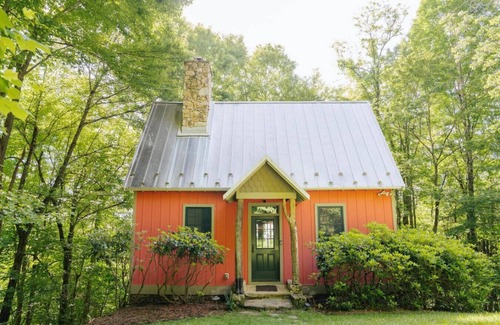 Lansing Cabin | Windfall Farm Aut Cottage
