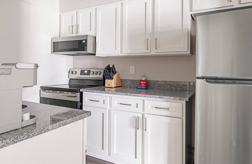 Homewood Apartment | Windsor Highlands Apartments by Landing