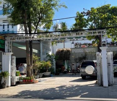 Old Quarter Hotel | Windy hills hotel