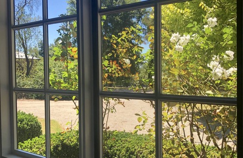 Balhannah Cottage | Winemaker's Hut - the idyllic weekend break away