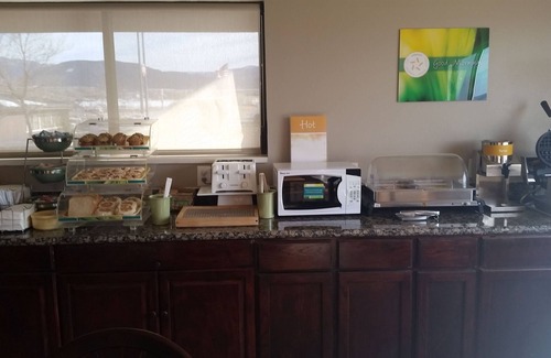 Beaver County Hotel | Wingate by Wyndham Beaver I-15