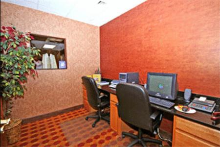 Greensboro Hotel | Wingate by Wyndham Greensboro-Coliseum